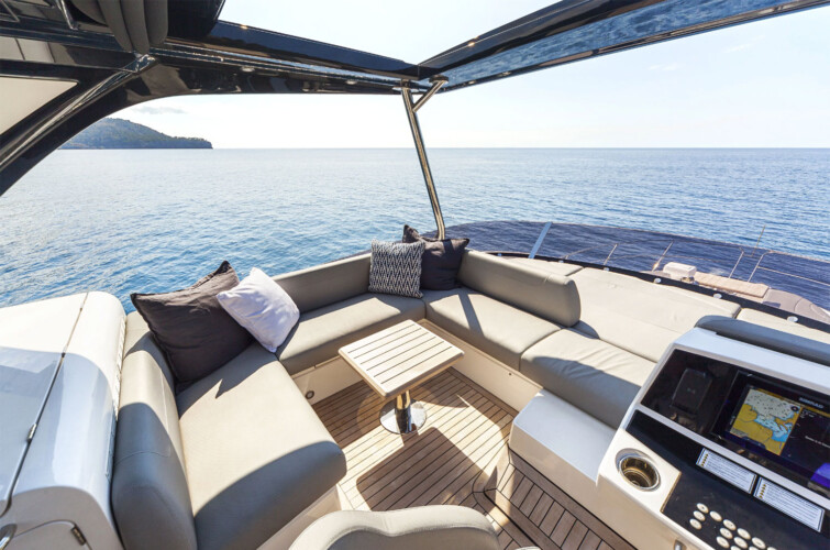 yacht Sunseeker Manhattan 55 Perfection Still Mallorca 21