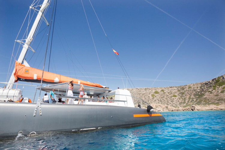 Catamaran CAT 79 Attraction Palma 11