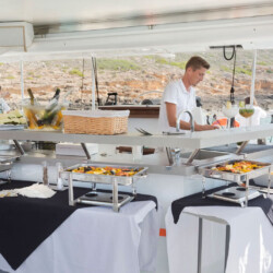 Catamaran CAT 79 Attraction Palma 16