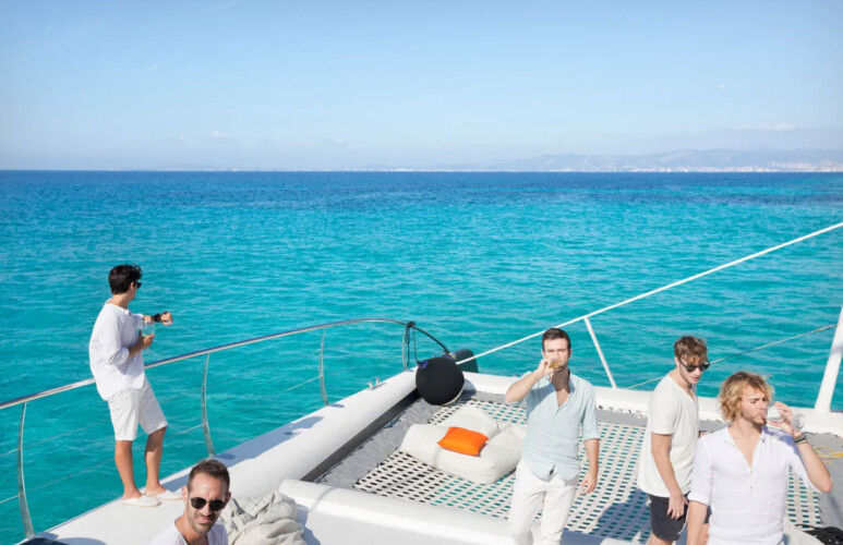 Catamaran CAT 79 Attraction Palma 2