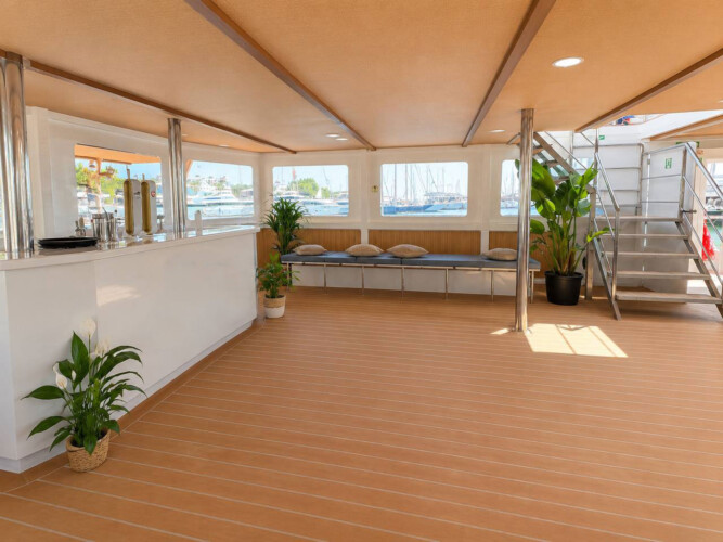 Catamarán CAT 80 Palma 26