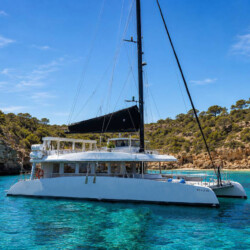 Catamarán CAT 80 Palma 28