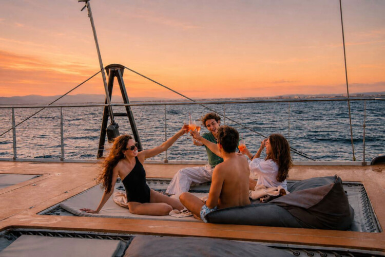 Catamarán CAT 80 Palma 30