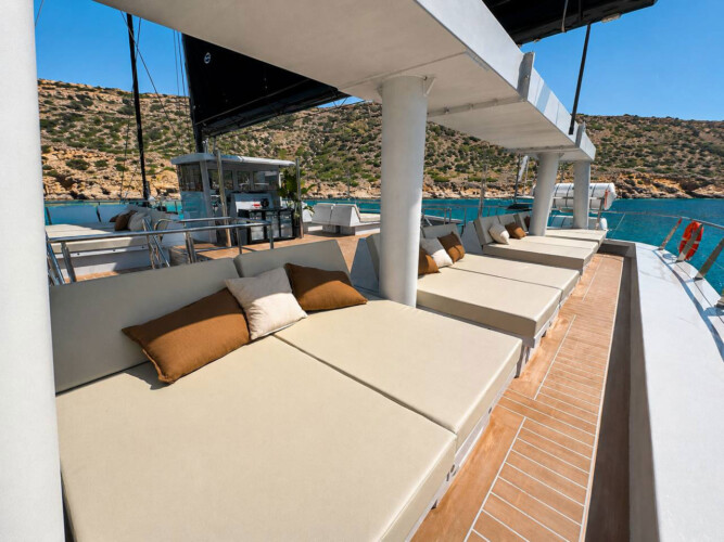 Catamarán CAT 80 Palma 34