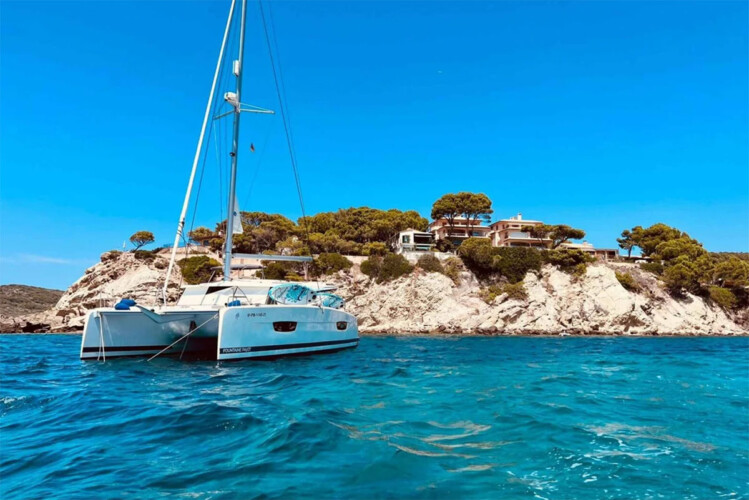 Catamaran Fountaine Pajot Isla 40 Palma 16