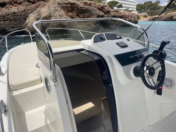 Motorboat Allegra 21 Sun Cala dOr 7