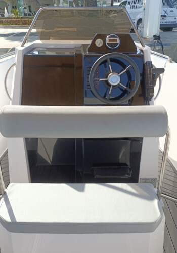 Motorboat Cattleya X6 Cala dOr 3