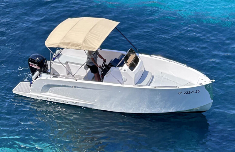 Motorboat Cattleya X6 Cala dOr 5