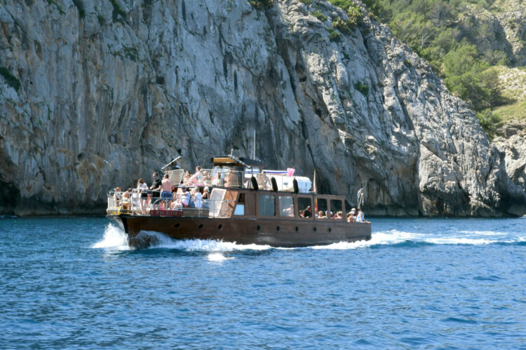 Motorboat Cormoran Pollensa 2