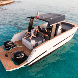 Barca a motore Kattum 30 Mobula El Arenal 7