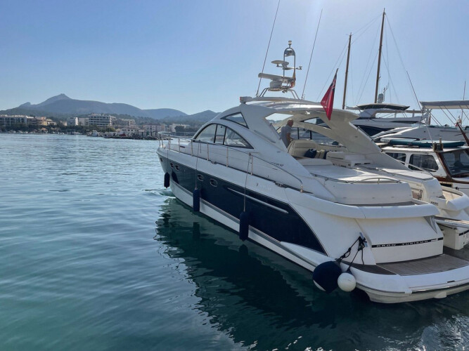 Yacht Fairline Targa 52 Skittles Alcudia 13