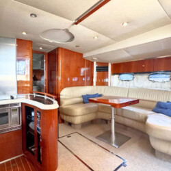 Yacht Fairline Targa 52 Skittles Alcudia 8