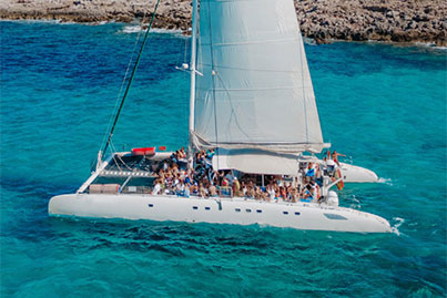rent catamaran Fountaine Pajot Taiti 75 Blue Mediterraneum Mallorca
