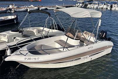 rent motorboat Galia 475 Open Mallorca