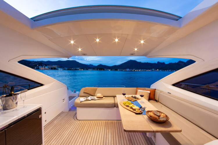 yacht Fairline Targa 48 Luisa Alcudia 12