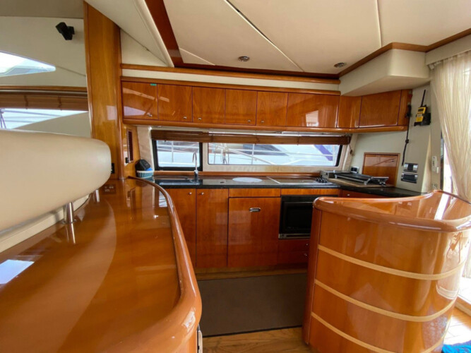 yate Sunseeker Manhattan 64 Pecar Alcudia 12