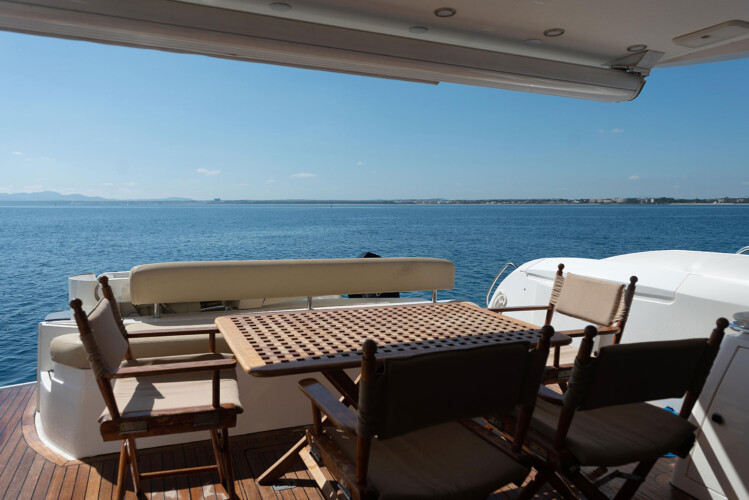 yate Sunseeker Manhattan 64 Pecar Alcudia 23