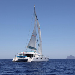 Catamaran Fountaine Pajot Victoria 67 LIR Mallorca 22