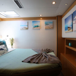 Catamaran Fountaine Pajot Victoria 67 LIR Mallorca 25