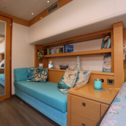 Catamaran Fountaine Pajot Victoria 67 LIR Mallorca 32