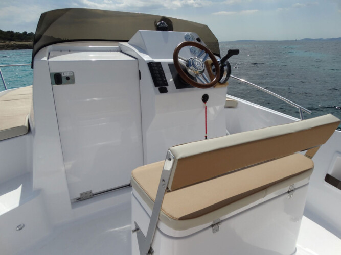 Motorboat Astilux 600 SD Portals Nous 3
