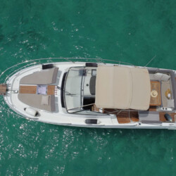 Motorboat Jeanneau Cap Camarat 10.5 WA Puerto Portals 3