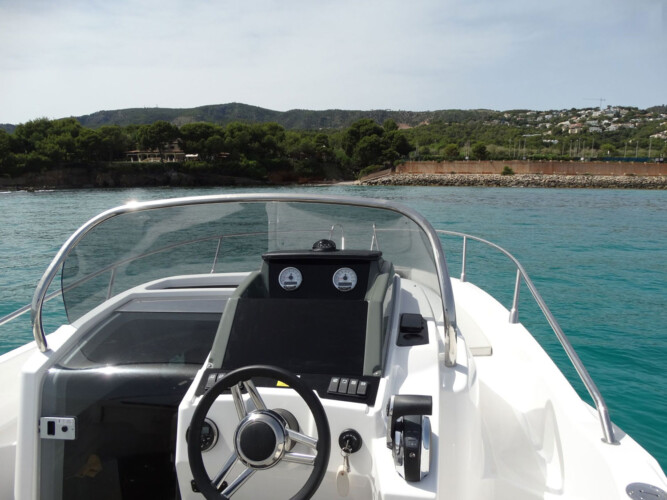 Lancha motora Karnic 702 SL Portals Nous 3