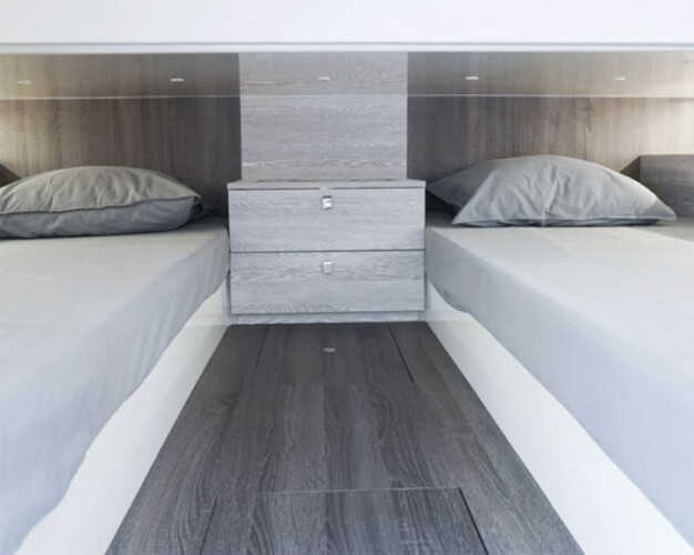 Моторная лодка Кумбра 36 Пальма де Майорка 16