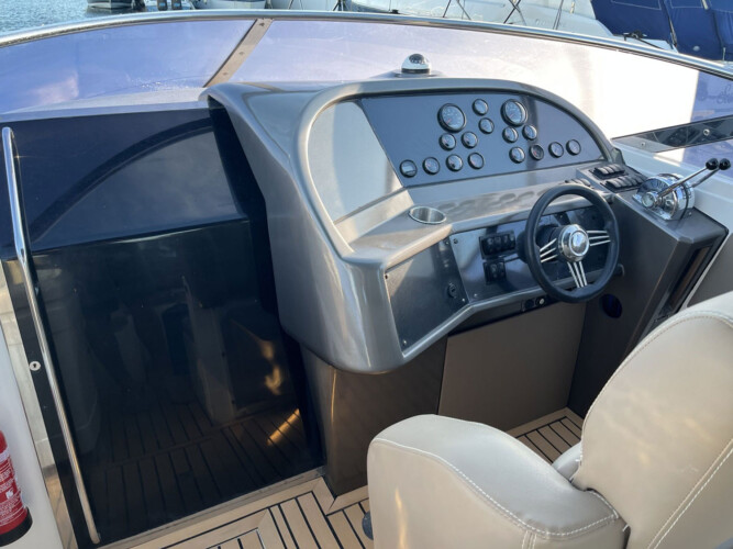 Lancha motora Sunseeker 43 Thunderhawk Buenas noticias Palma de Mallorca 1