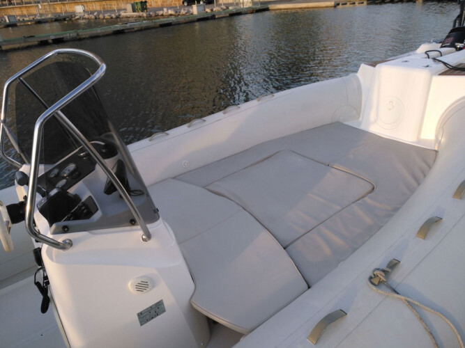 RIB Capelli Tempest 770 Can Pastilla 10