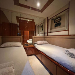 Jacht Azimut 70 L-Aventure Mallorca 14