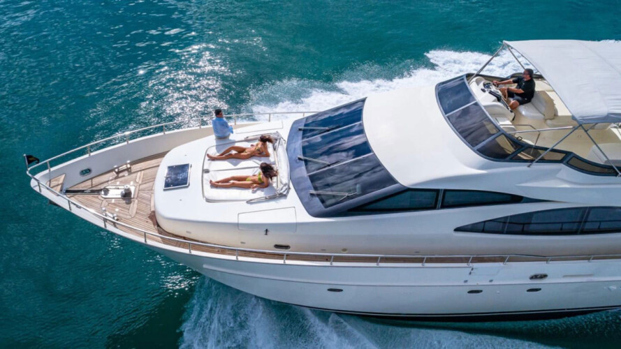 Jacht Azimut 70 L-Aventure Mallorca 7