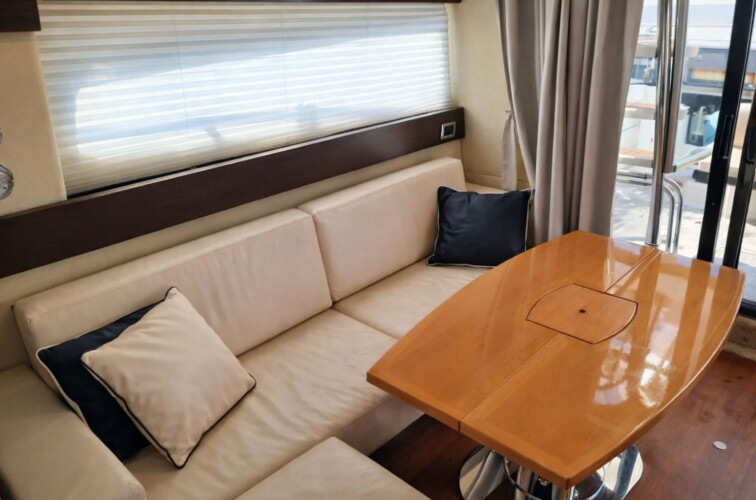 Yacht Cranchi 50 Starry Night Mallorca 6