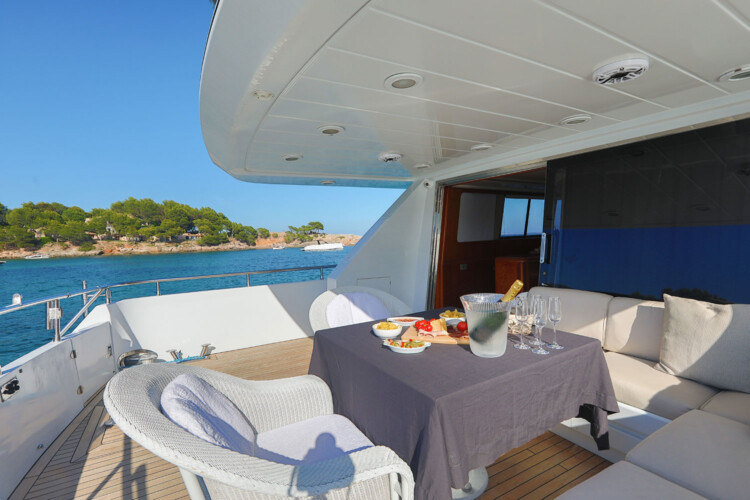 Yacht Super Phantom 80 Paladio Mallorca 7