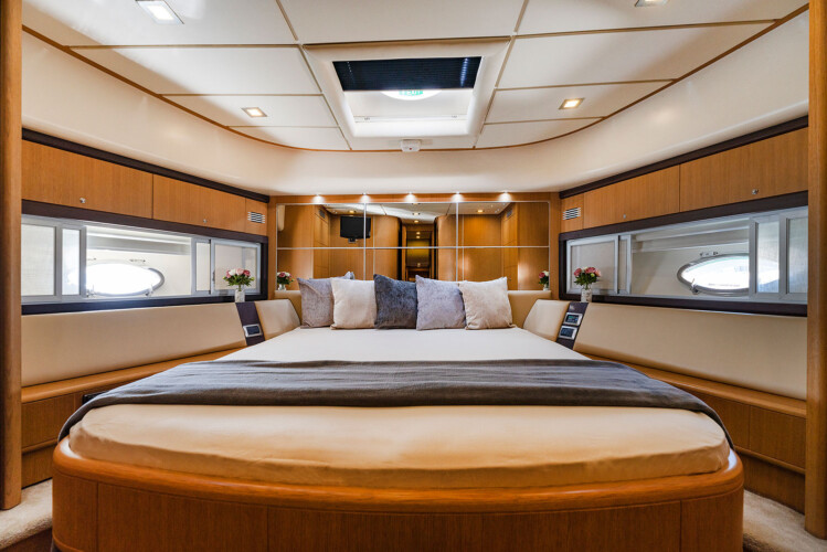 yacht Abacus 70 Auri Mallorca 14