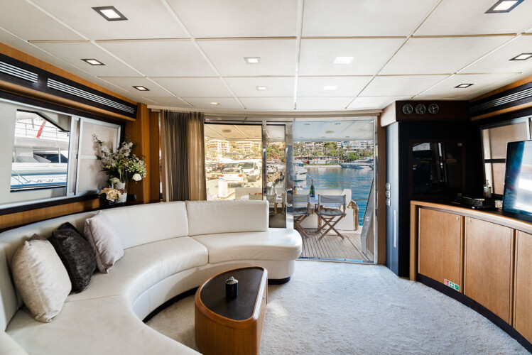 yacht Abacus 70 Auri Mallorca 19