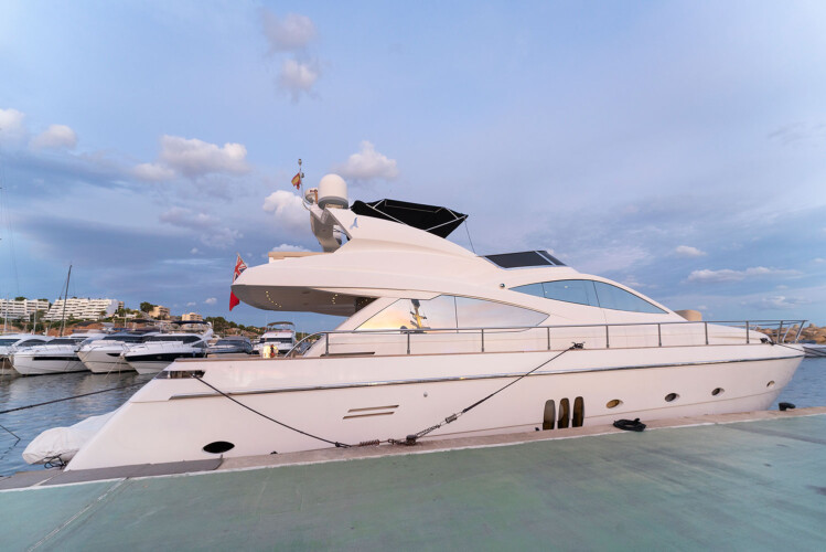 yacht Abacus 70 Auri Mallorca 24
