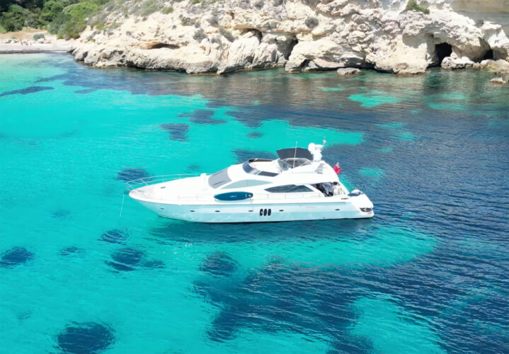 yacht Abacus 70 Auri Mallorca 30