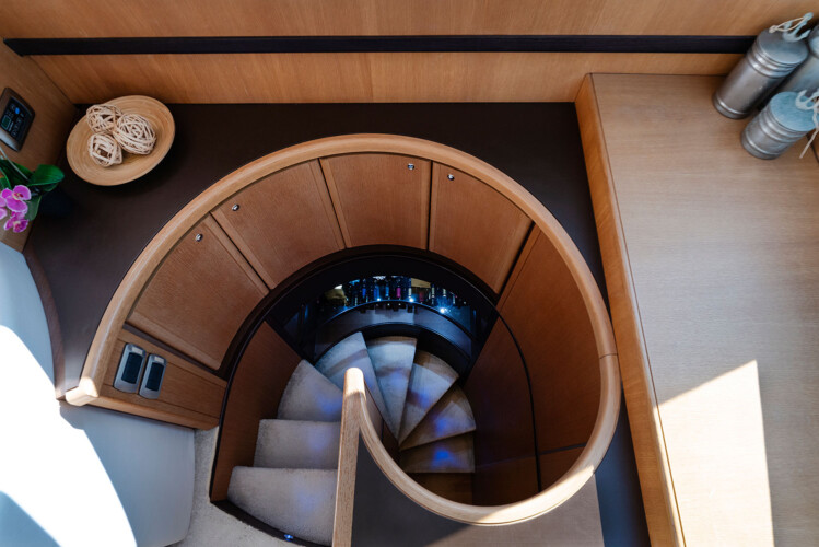 yacht Abacus 70 Auri Mallorca 8