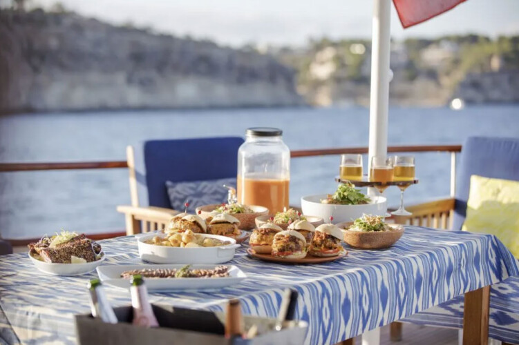 yacht Van de Voorde 98 Falcao Uno Palma 16