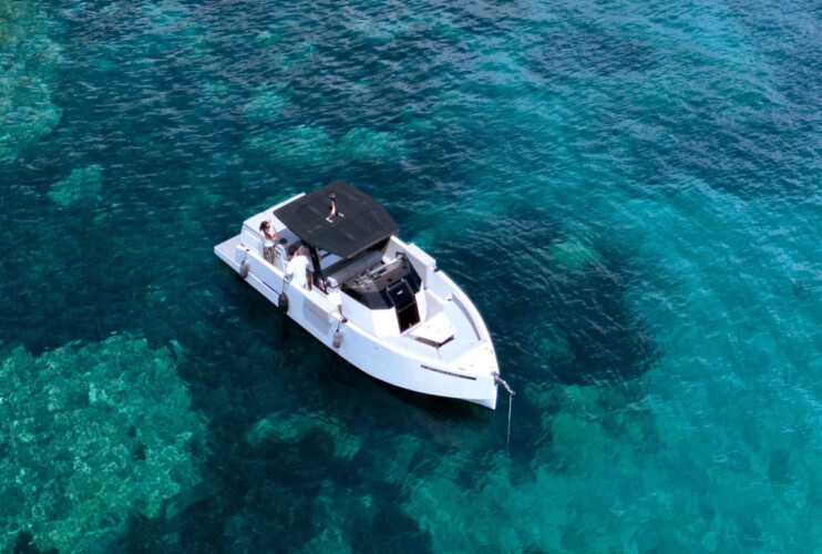 Motonave De Antonio D28 Open Mojito Porto Calanova 14