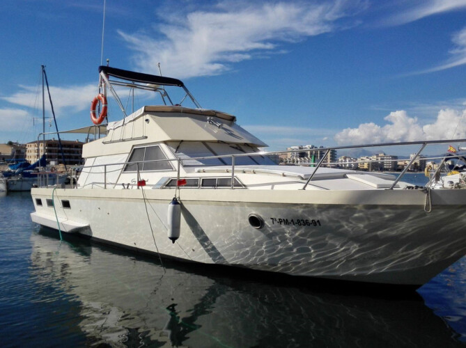 Motorboat Guy Couach 120 Fly Can Picafort 3