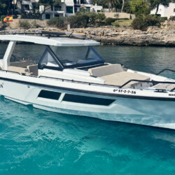 Motorboat Quarken 35 Sport Cala dOr 10
