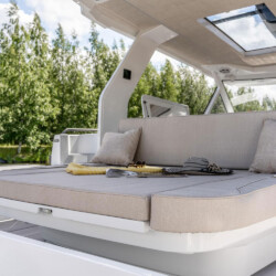 Motorboat Quarken 35 Sport Cala dOr 15