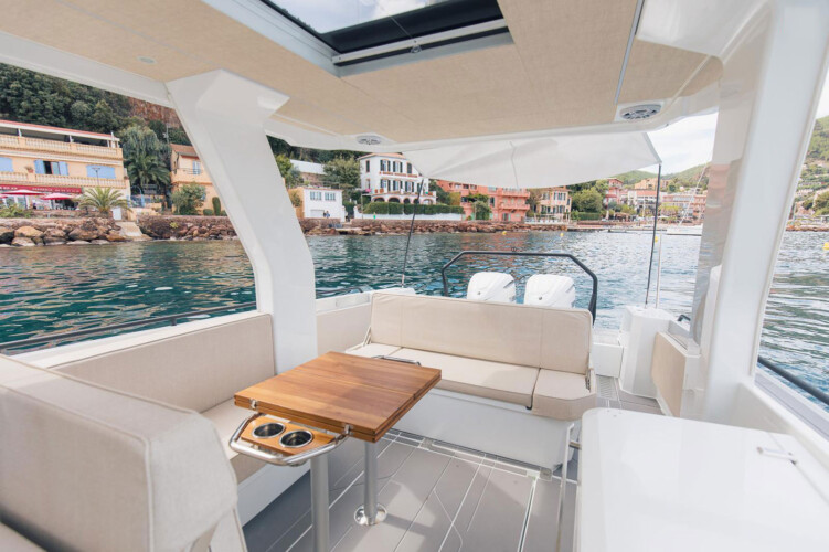 Motorboat Quarken 35 Sport Cala dOr 4