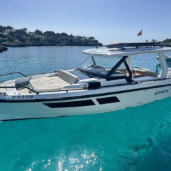 Motorboat Quarken 35 Sport Cala dOr 7