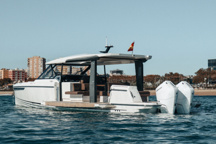 Motorboat Saxdor 400 GTO Bali Palma de Mallorca 11