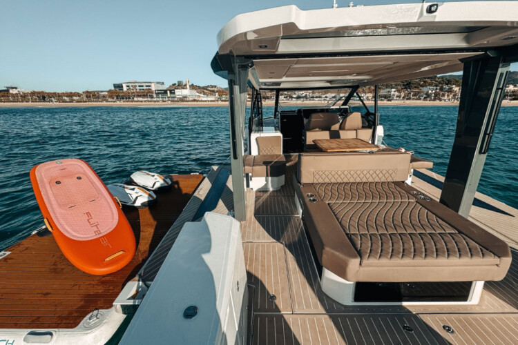 Motorboat Saxdor 400 GTO Bali Palma de Mallorca 12