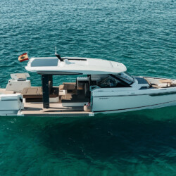 Motorboat Saxdor 400 GTO Bali Palma de Mallorca 4