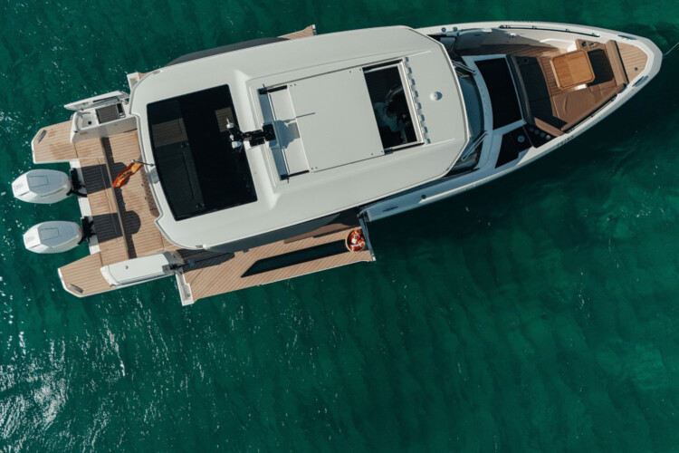 Motorboat Saxdor 400 GTO Bali Palma de Mallorca 6